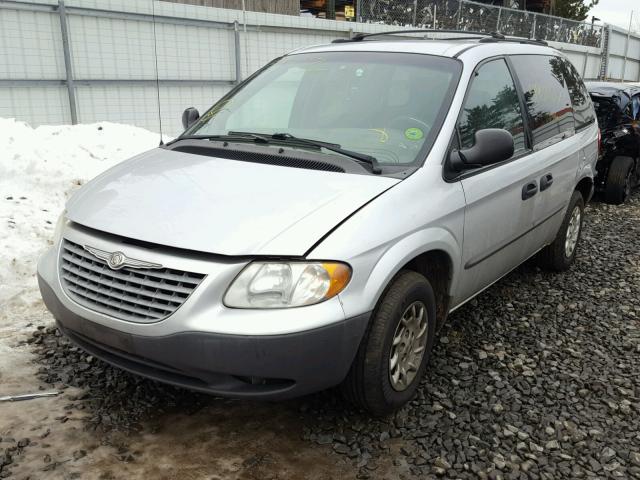 1C4GJ25382B504653 - 2002 CHRYSLER VOYAGER SILVER photo 2