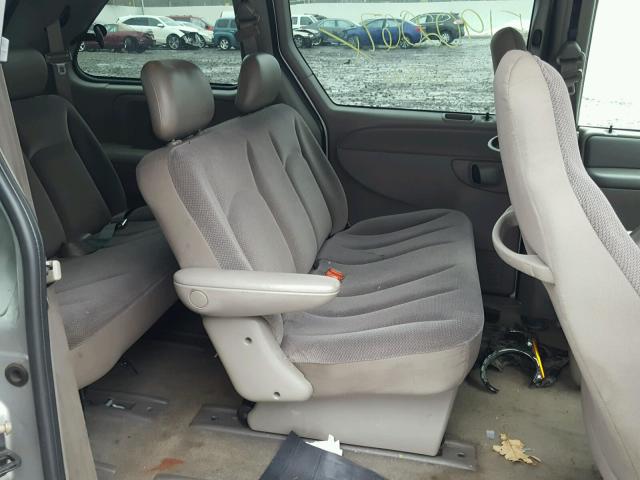 1C4GJ25382B504653 - 2002 CHRYSLER VOYAGER SILVER photo 6