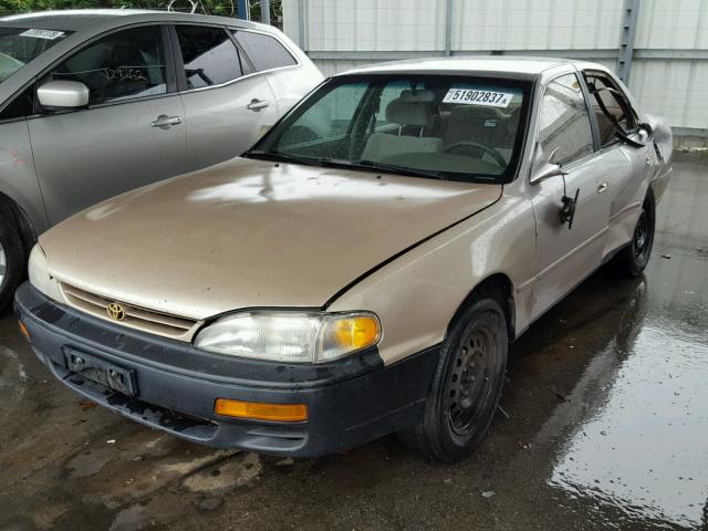 JT2GK12E9S0123489 - 1995 TOYOTA CAMRY LE GOLD photo 2