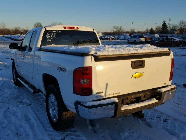 1GCRKSE30BZ358813 - 2011 CHEVROLET SILVERADO WHITE photo 3