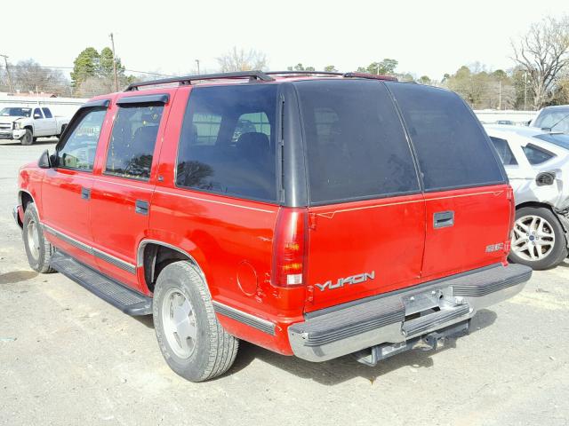 1GKEC13R0WJ706597 - 1998 GMC YUKON RED photo 3