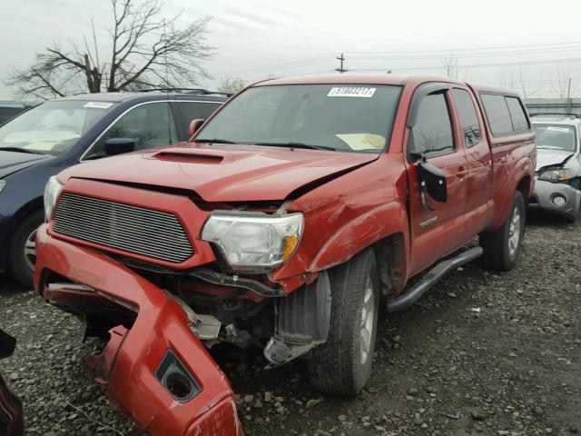 5TFUU4EN8CX040209 - 2012 TOYOTA TACOMA RED photo 2