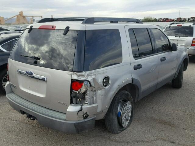 1FMEU63E26UA41988 - 2006 FORD EXPLORER X SILVER photo 4