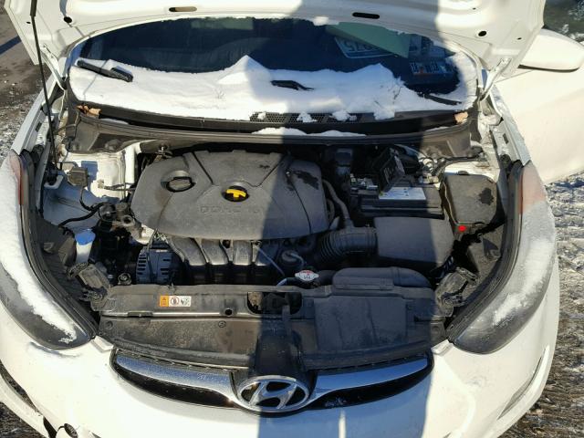 5NPDH4AE9DH454932 - 2013 HYUNDAI ELANTRA GL WHITE photo 7