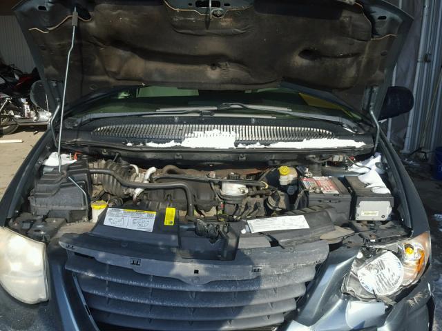 2A4GP44R36R740841 - 2006 CHRYSLER TOWN & COU BLUE photo 7