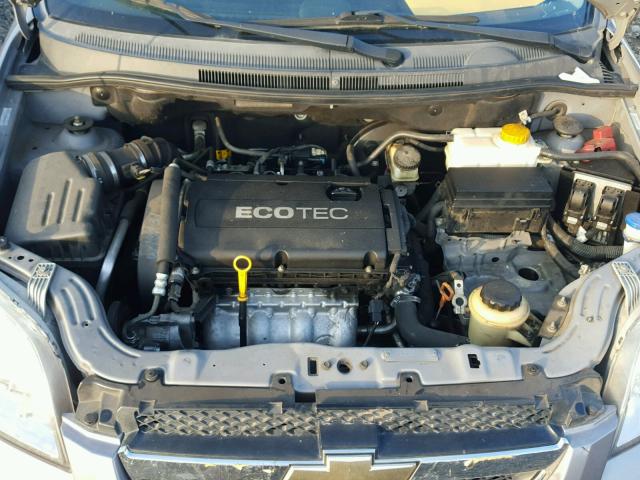 KL1TD5DE6AB089932 - 2010 CHEVROLET AVEO LS GRAY photo 7