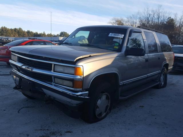 3GNFK16R8XG164173 - 1999 CHEVROLET SUBURBAN K GRAY photo 2