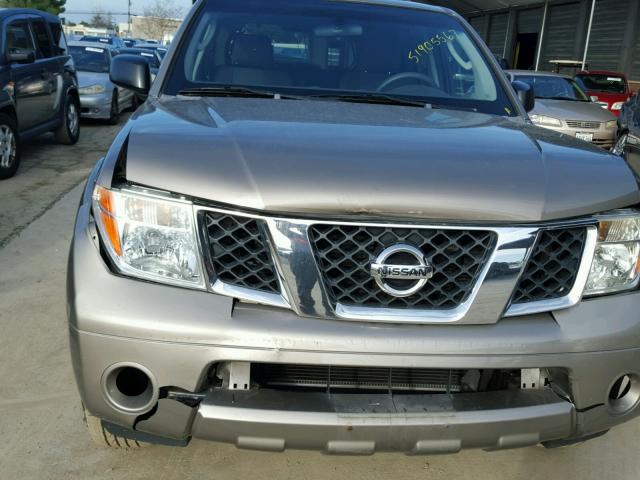 5N1AR18U57C610990 - 2007 NISSAN PATHFINDER BROWN photo 9