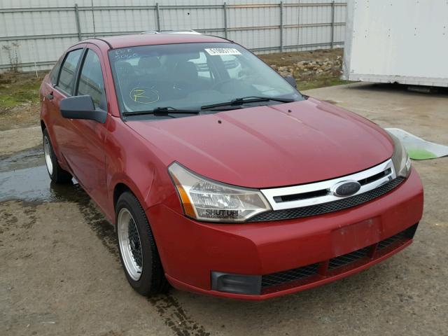 1FAHP35N99W107648 - 2009 FORD FOCUS SE RED photo 1