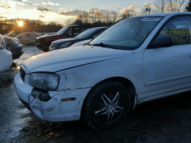 KMHDN45D52U325675 - 2002 HYUNDAI ELANTRA GL WHITE photo 9