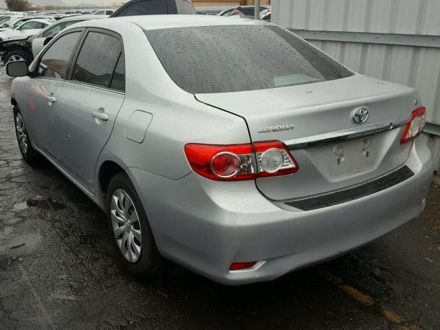 5YFBU4EE2DP091213 - 2013 TOYOTA COROLLA BA SILVER photo 3