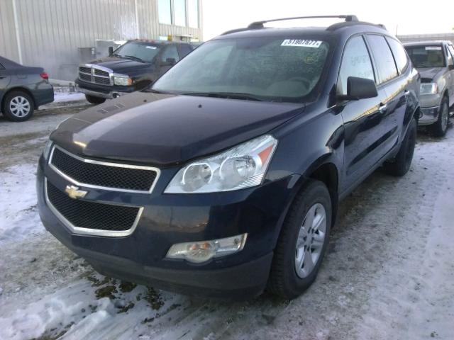 1GNKREED1BJ370725 - 2011 CHEVROLET TRAVERSE L BLACK photo 2