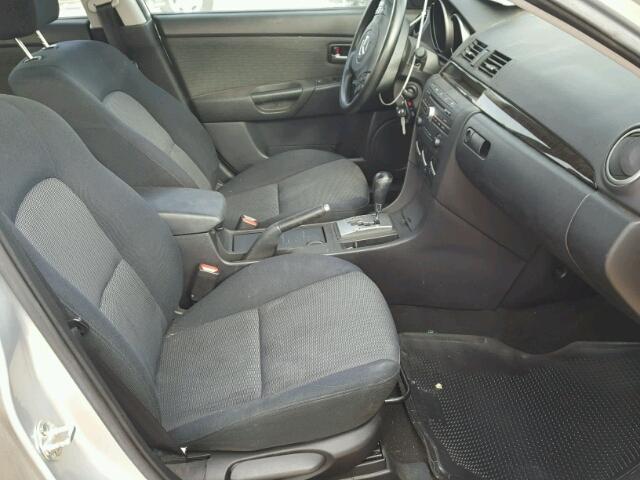 JM1BK12F181839459 - 2008 MAZDA 3 I SILVER photo 5