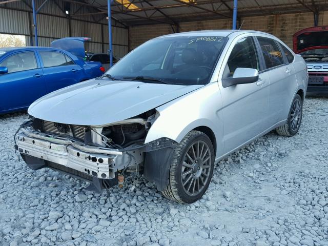 1FAHP3GN9AW236877 - 2010 FORD FOCUS SES SILVER photo 2