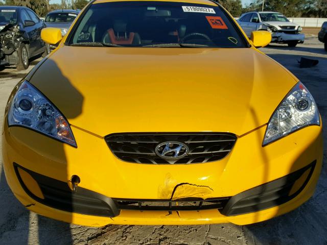 KMHHU6KH3CU065642 - 2012 HYUNDAI GENESIS CO YELLOW photo 9