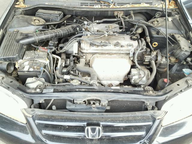 3HGCG66502G702608 - 2002 HONDA ACCORD LX BLACK photo 7