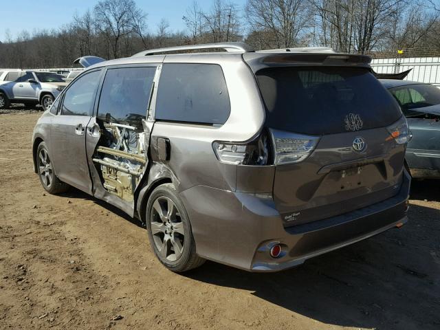 5TDXK3DC6GS736169 - 2016 TOYOTA SIENNA SE GRAY photo 3