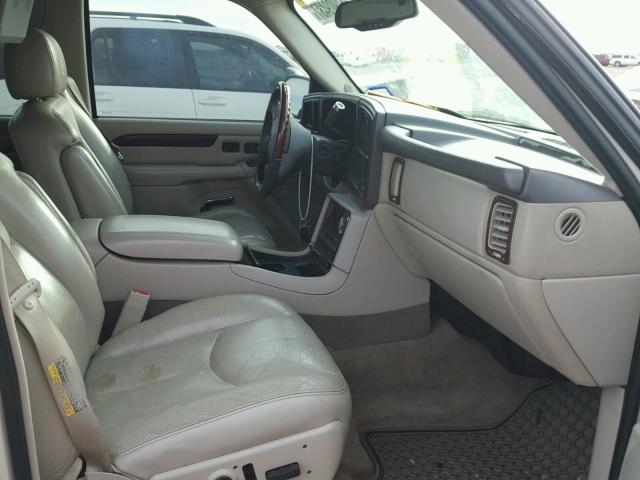 1GYEC63N06R128017 - 2006 CADILLAC ESCALADE L WHITE photo 5