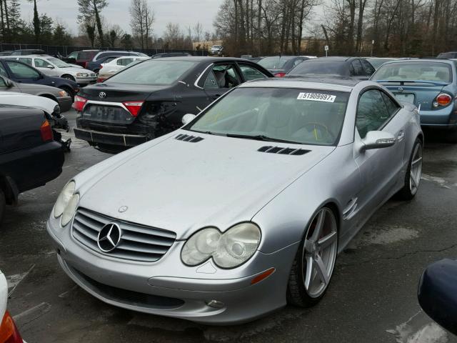 WDBSK75F43F046228 - 2003 MERCEDES-BENZ SL 500R SILVER photo 2