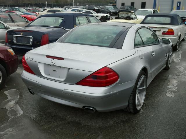 WDBSK75F43F046228 - 2003 MERCEDES-BENZ SL 500R SILVER photo 4