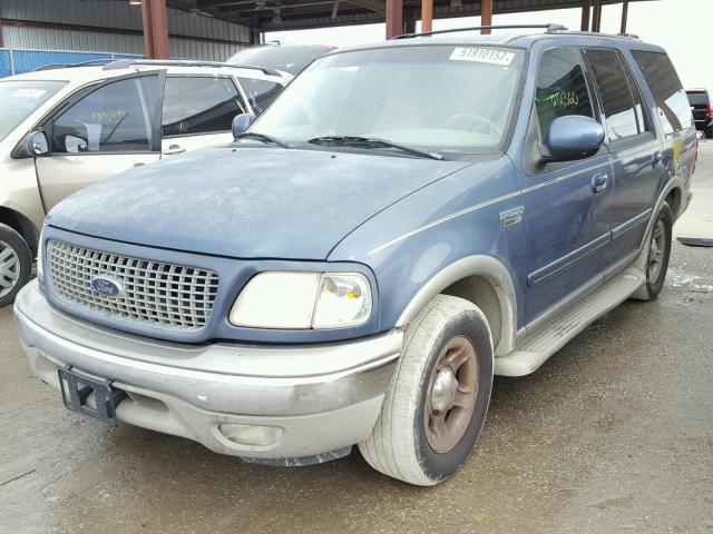 1FMRU17L5YLA99714 - 2000 FORD EXPEDITION BLUE photo 2