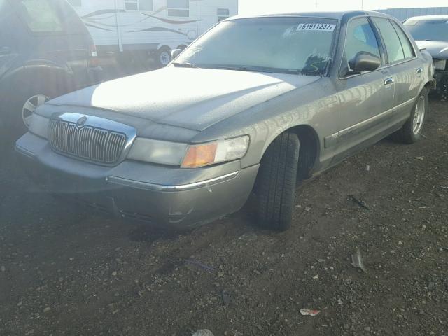 2MEFM74W8XX685025 - 1999 MERCURY GRAND MARQ GRAY photo 2