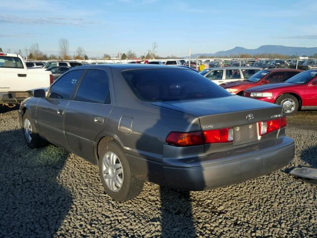 4T1BG22K01U061921 - 2001 TOYOTA CAMRY CE GRAY photo 3