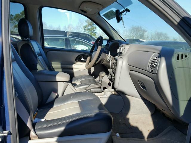 1GNDS13S062305808 - 2006 CHEVROLET TRAILBLAZE BLUE photo 5