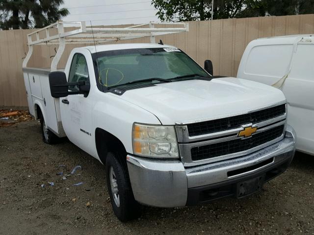 1GBHC24K58E193587 - 2008 CHEVROLET SILVERADO WHITE photo 1