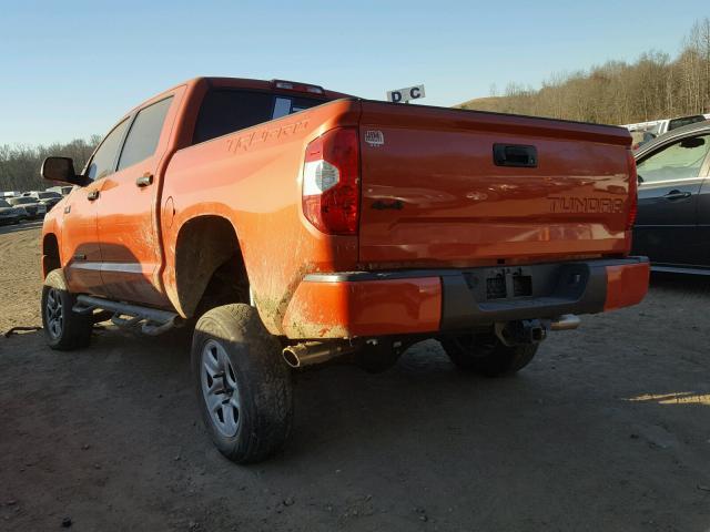 5TFDW5F18FX468698 - 2015 TOYOTA TUNDRA CRE ORANGE photo 3