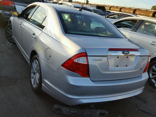 3FAHP0JA3AR321141 - 2010 FORD FUSION SEL SILVER photo 3