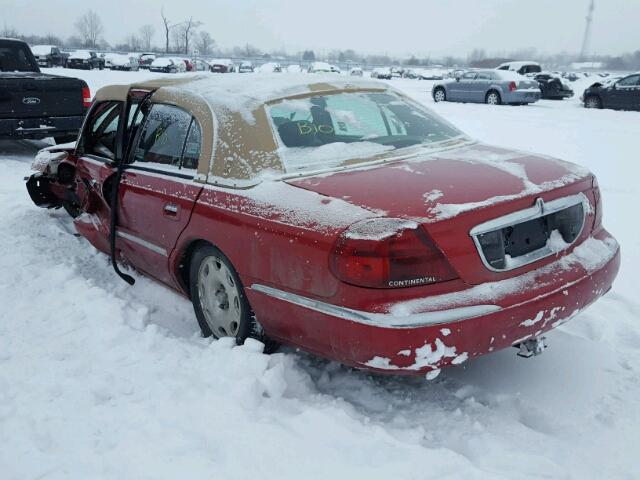 1LNFM97V7WY623450 - 1998 LINCOLN CONTINENTA RED photo 3