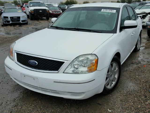 1FAFP23136G160787 - 2006 FORD FIVE HUNDR WHITE photo 2