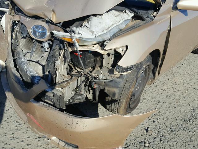 4T1BF3EK4AU004660 - 2010 TOYOTA CAMRY BASE GOLD photo 9