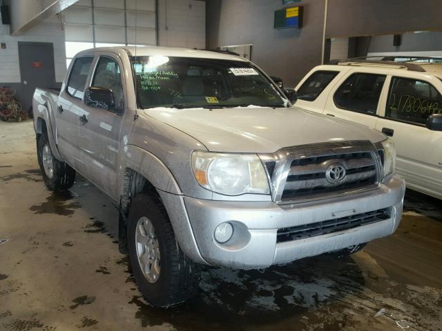 3TMLU4EN0AM050182 - 2010 TOYOTA TACOMA DOU SILVER photo 1