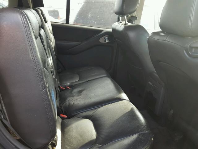 5N1AR18U85C766678 - 2005 NISSAN PATHFINDER GRAY photo 6