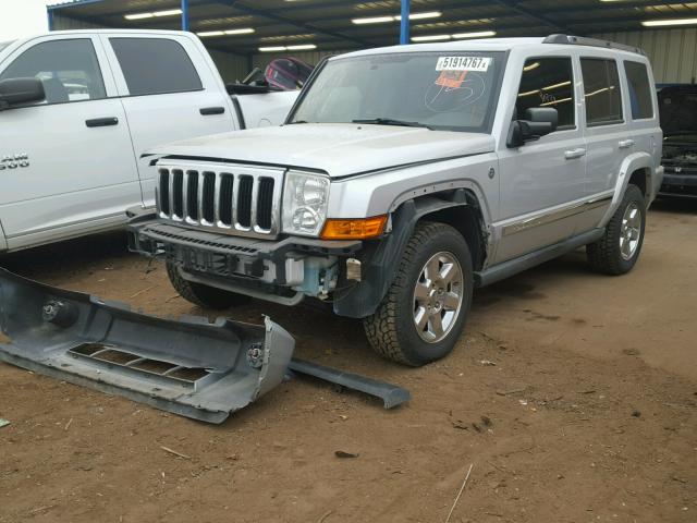 1J8HG58206C288734 - 2006 JEEP COMMANDER SILVER photo 2