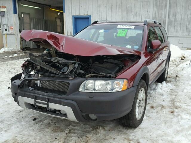 YV4SZ592971275822 - 2007 VOLVO XC70 MAROON photo 2