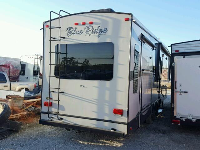 4X4FBLG21DG099075 - 2013 WILDWOOD 5TH WHEEL TWO TONE photo 4