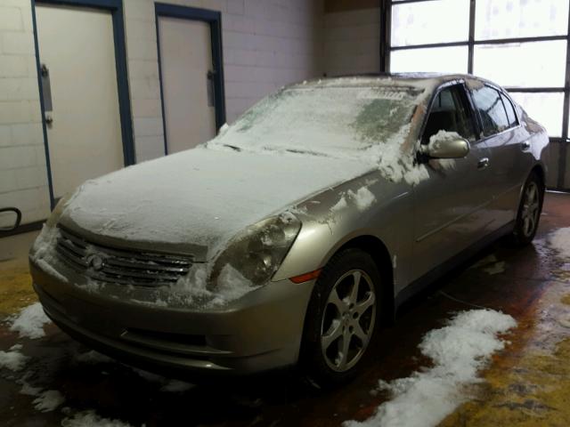 JNKCV51F84M711683 - 2004 INFINITI G35 SILVER photo 2