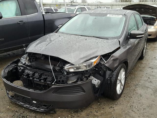 1FADP3F20GL338598 - 2016 FORD FOCUS SE BLACK photo 2