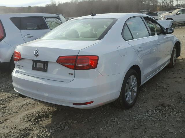 3VWD07AJ7FM314460 - 2015 VOLKSWAGEN JETTA SE WHITE photo 4