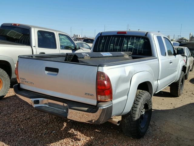 5TEUX42N47Z467039 - 2007 TOYOTA TACOMA ACC SILVER photo 4