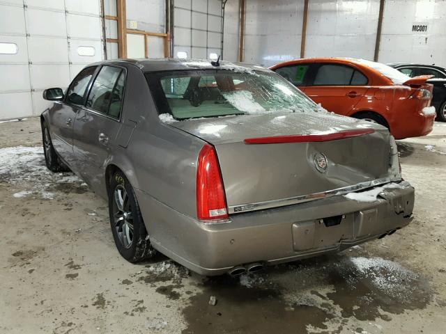 1G6KD57Y17U141395 - 2007 CADILLAC DTS BROWN photo 3