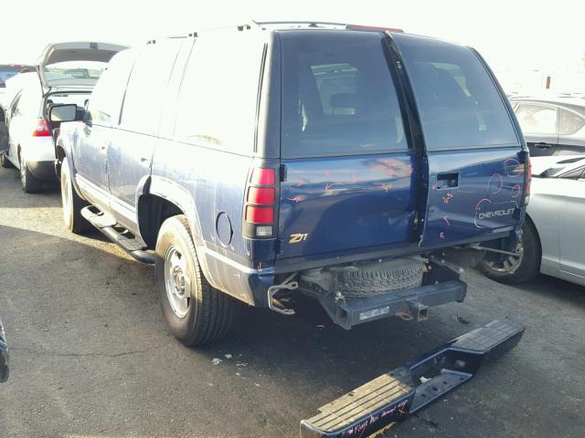 1GNEK13R7YR139248 - 2000 CHEVROLET TAHOE K150 BLUE photo 3