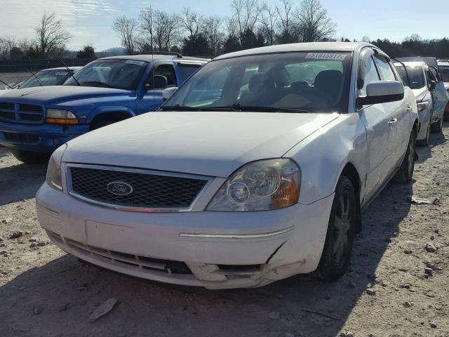 1FAFP23125G160617 - 2005 FORD FIVE HUNDR WHITE photo 2