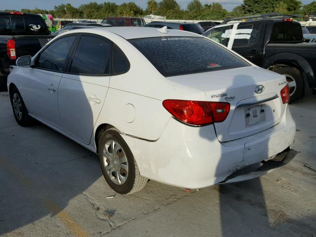 KMHDU4AD9AU142979 - 2010 HYUNDAI ELANTRA BL WHITE photo 3