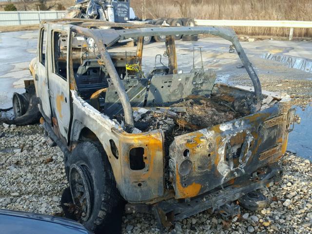 1C4BJWFG2EL167902 - 2014 JEEP WRANGLER U GOLD photo 3