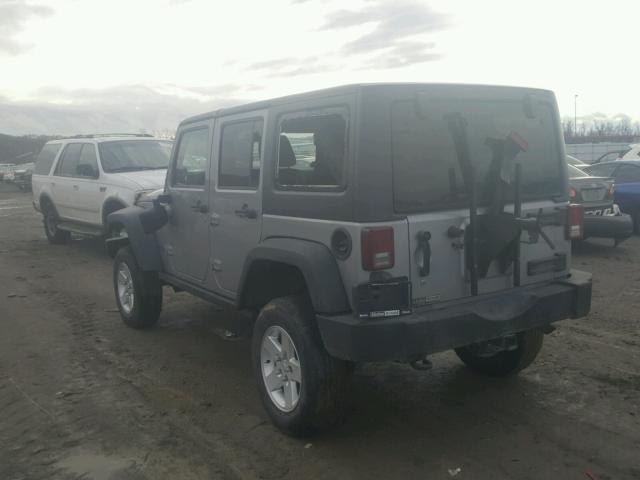 1C4HJWFG9DL562703 - 2013 JEEP WRANGLER U GRAY photo 3