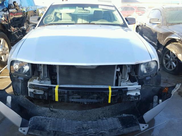 1ZVFT80N955110757 - 2005 FORD MUSTANG SILVER photo 9